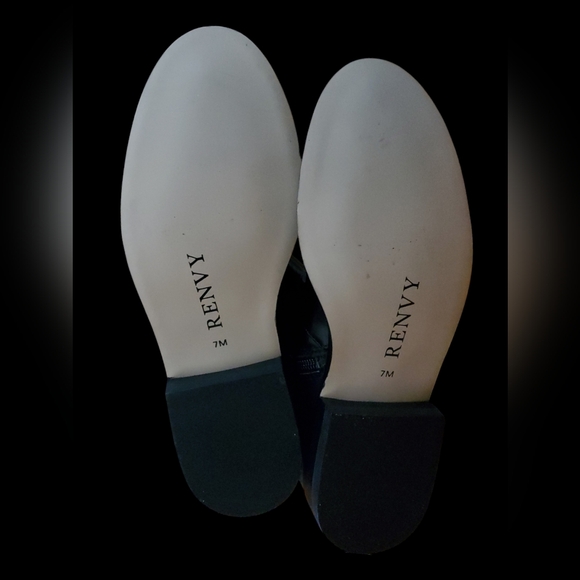 Renvy Black Leather/ Over The Knee Buckled Boots Size 7 NWOB - Picture 4 of 5